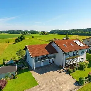 Pölzl Apartment